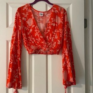 Selfie Leslie v neck, flare sleeve blouse